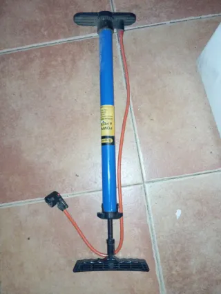 Hinchador de pie para bicicleta