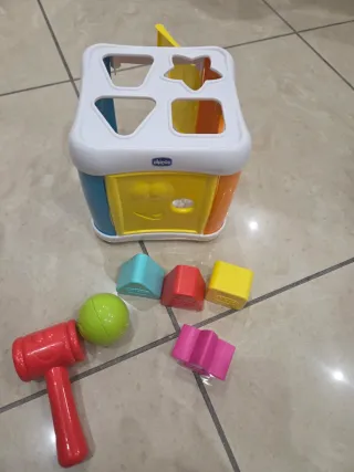 Gioco incastri Chicco con martello
