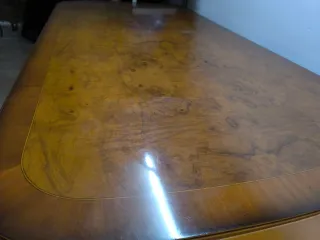 Mesa de comedor extensible de madera