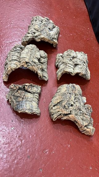 Corcho decorativo natural.