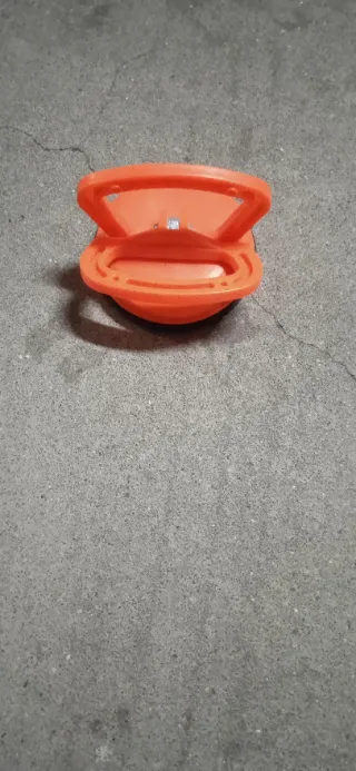 Ventosa naranja y negra