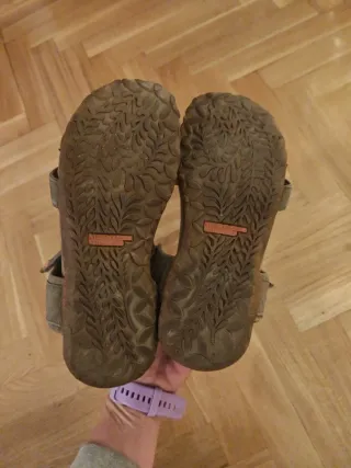 Sandalias Merrell grises y rosas
