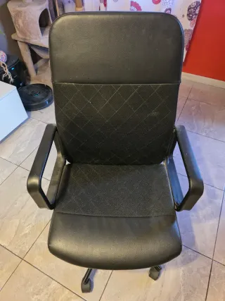 Silla de escritorio negra