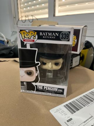Funko Pop 339 The Penguin Batman Returns