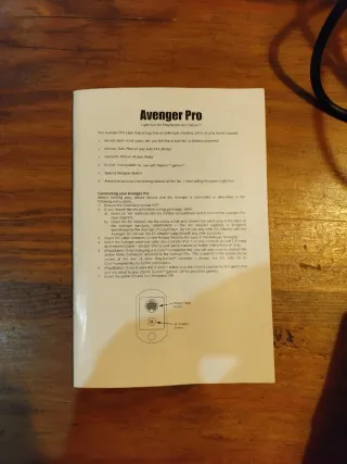 Pistola Avenger Pro con Pedal para PlayStation