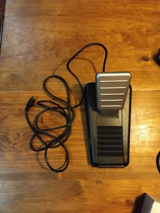 Pistola Avenger Pro con Pedal para PlayStation