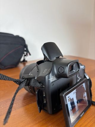 Sony HX300 Zoom 50x (Lente Carl Zeiss) + Mochila