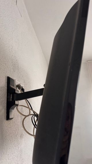 Televisor Samsung Negro 32” con o sin soporte