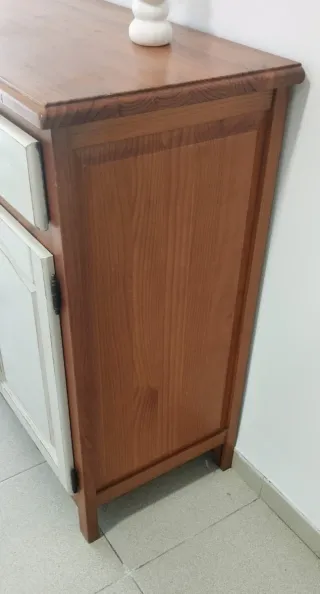 Mueble Aparador de Madera de Pino