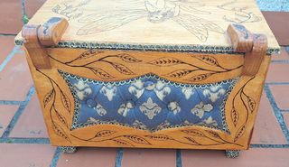 Baúl artesanal grabado a mano