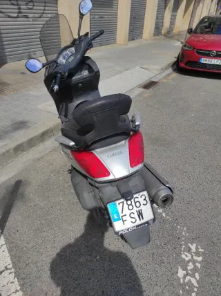 Yamaha X-MAX 125 Scooter Maxi