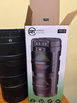Altavoz Portátil RT con Luces LED