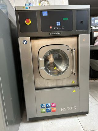 Equipo industrial Girbau para lavandería