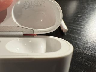 AirPods Pro 2 (ORIGINALES)Derecho y Estuche Carga