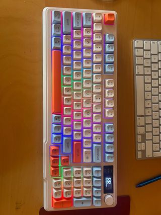 Teclado Internacional Semi-Mecánico