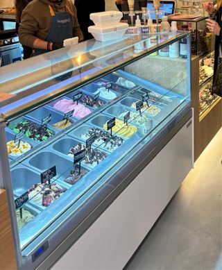 Vitrina expositora refrigerada helados