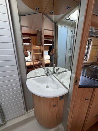 Autocaravana BURSTNER LEVANTO A560