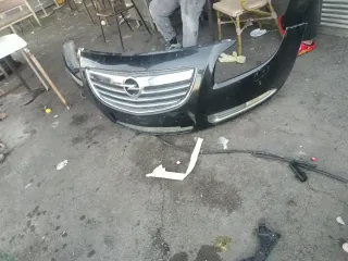 Paragolpes Opel Insignia con lavafaros