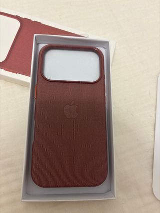 Funda iPhone 17 Pro TechWoven MagSafe Roja