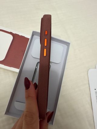 Funda iPhone 17 Pro TechWoven MagSafe Roja