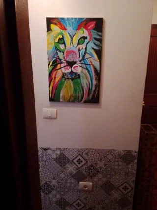 Pintura León Acrílico Multicolor Hecha a Mano