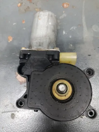 Motor elevalunas BMW 320 Compact E46 Dcho