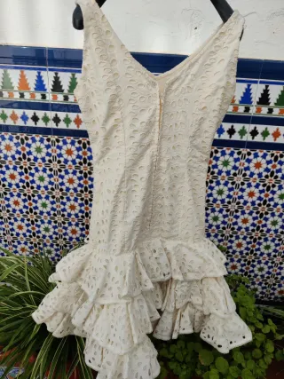Traje Flamenca Beige de encajes