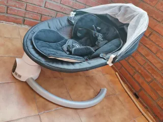 Mecedora automática para bebés como nueva