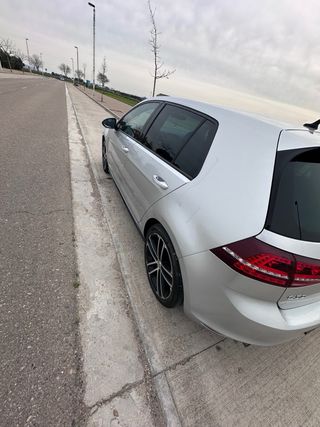 Volkswagen Golf GTD 2 tdi 184 caballos 2017