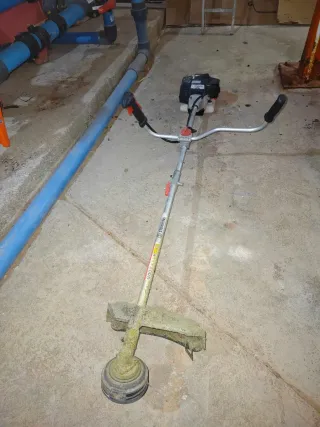 Desbrozadora de gasolina