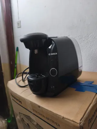 Cafetera Tassimo Bosch Negra