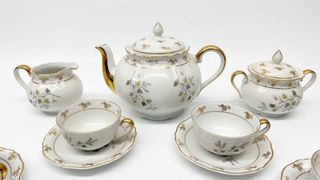 Juego de té y café de porcelana