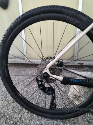Megamo Jakar Gravel