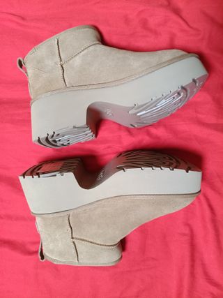 Botas UGG Classic Ultra Mini New Heights N 40