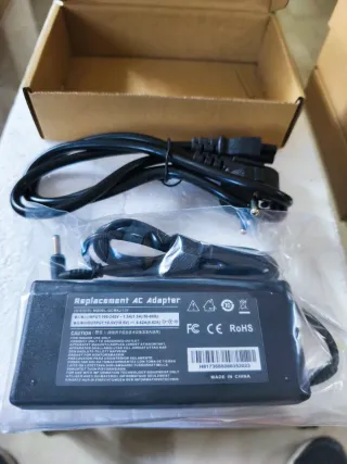 Cargador para portátiles compatibles todos elije
