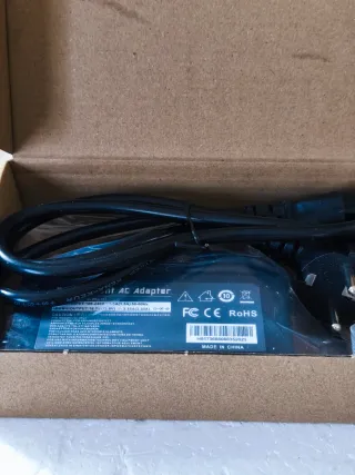 Cargador para portátiles compatibles todos elije
