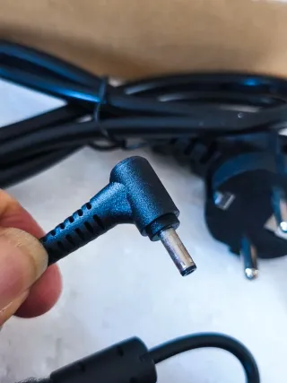 Cargador para portátiles compatibles todos elije