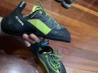 Pies de gato Scarpa talla 44