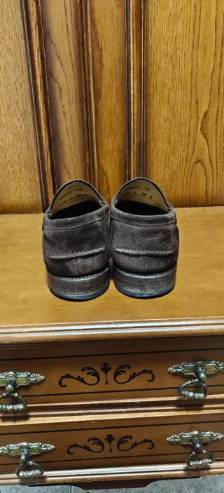 Zapatos de ante marrones