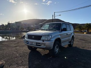 Toyota Land Cruiser 90 2000