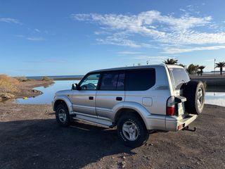Toyota Land Cruiser 90 2000