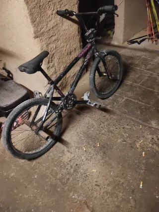 Bicicleta BMX Freestyle