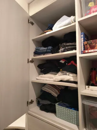 Armario con escritorio y cama plegable