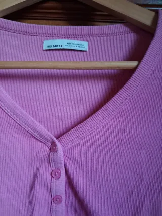 Camiseta Pull&Bear rosa talla XS