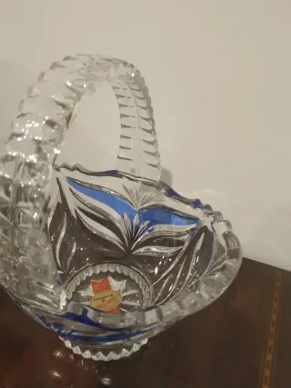 Cesta de bombones de cristal