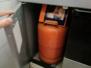 Cocina de gas con horno marca 8 shel