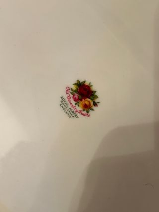 Fuente Royal Albert Old Country Roses