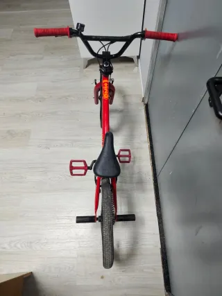 Bicicleta BMX Wipe 320