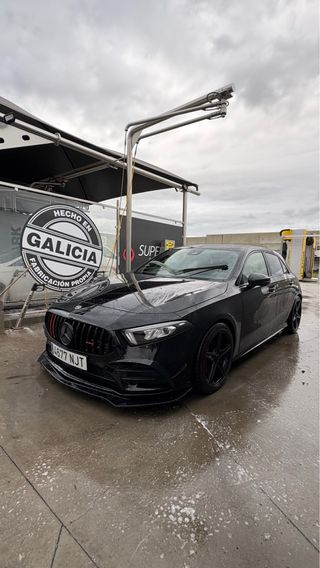 MERCEDES A35 AMG