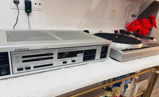 Equipos Pioneer-Amplif SA-760 y Tocadiscos PL-110Z